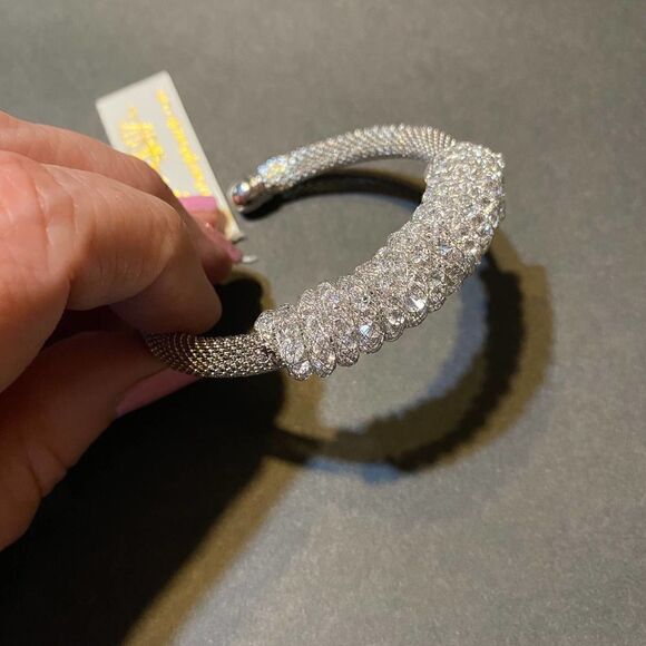 Amrita Singh Darcy Cuff - Picture 6 of 6